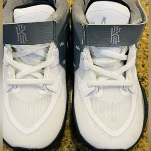 Kyrie Irving Basketball Shoes